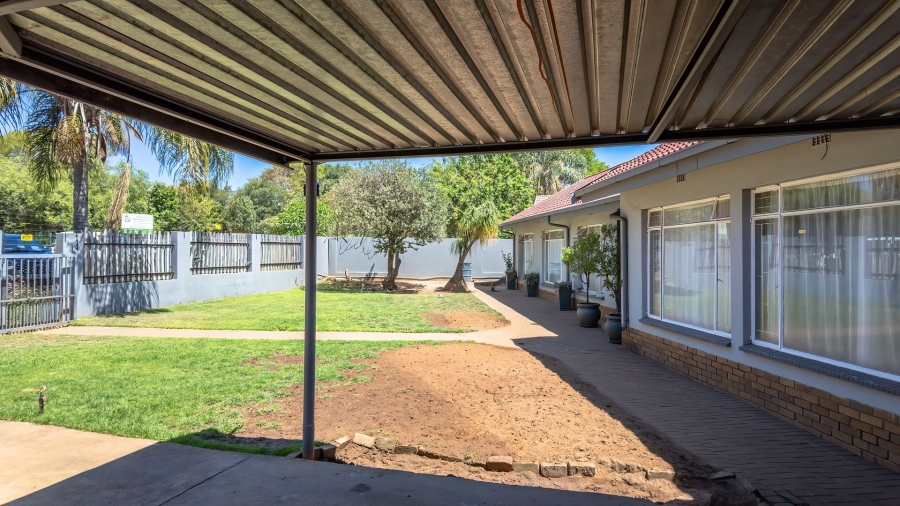 4 Bedroom Property for Sale in Bodorp North West